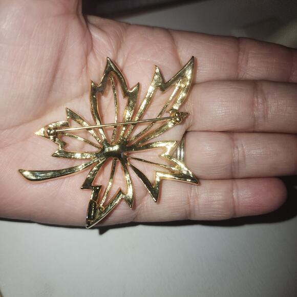 VINTAGE NAPIER STATEMENT FAUX PEARL RHINESTONE LEAF BROOCH PIN - Picture 4 of 4